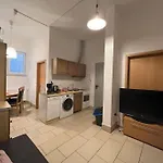 Private Souterrain In The Of Berlin Appartement *