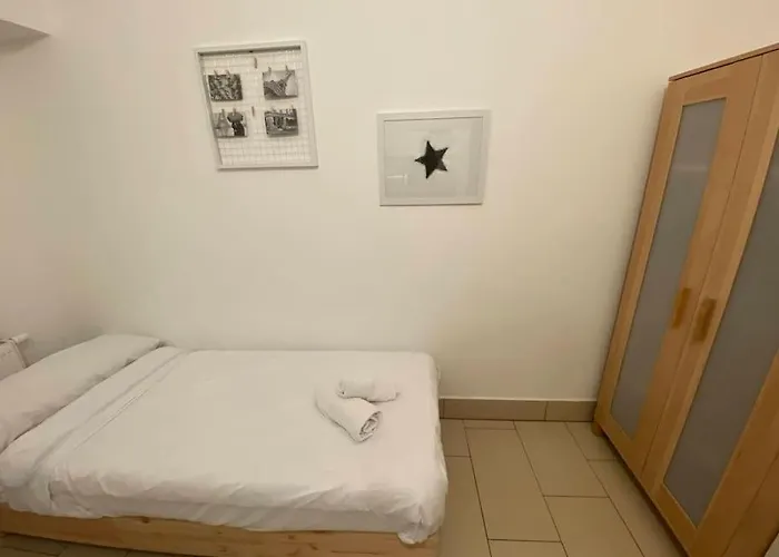 Daire Private Souterrain In The Of Berlin Birkenwerder